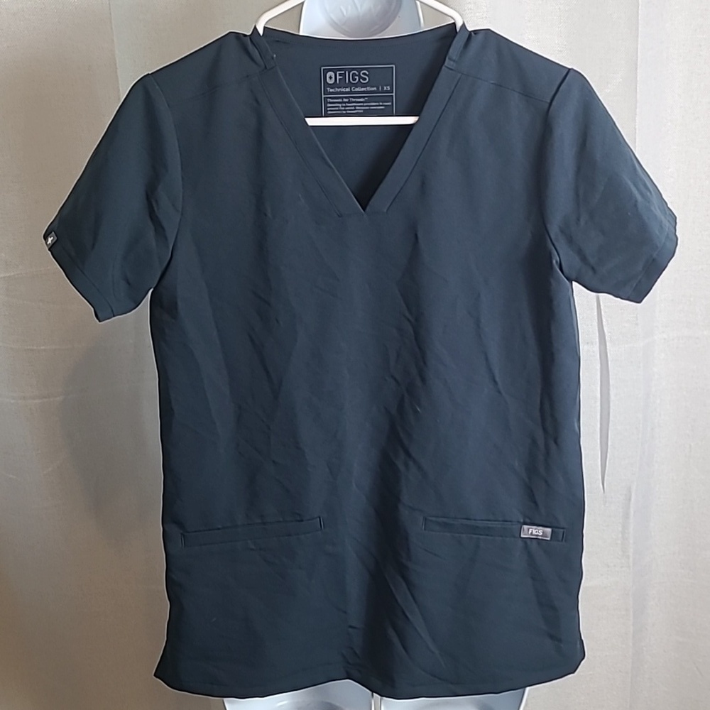 Figs women's scrub top size xs.